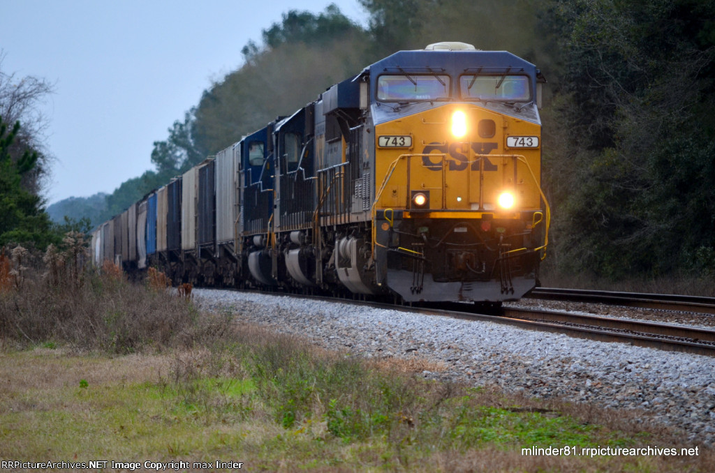 CSX 743